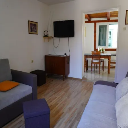 Charming Multi-level House With Sea View In Kastel Stari * Kastela
